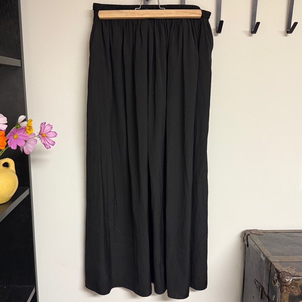 Tahari Maxi-skirt size M
